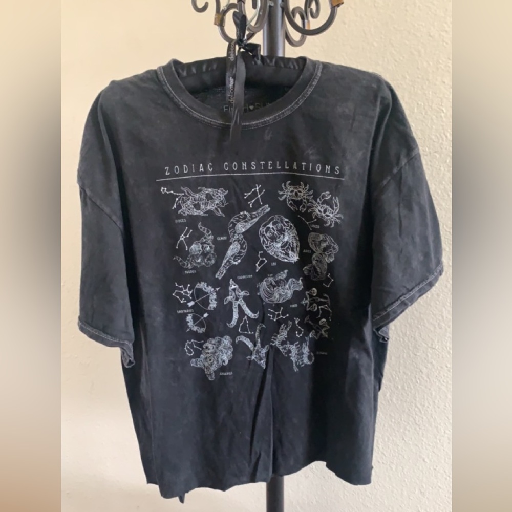 Fifth Sun Zodiac sign crop top